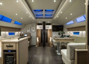lounge-luxury-yacht-thea-of-southampton