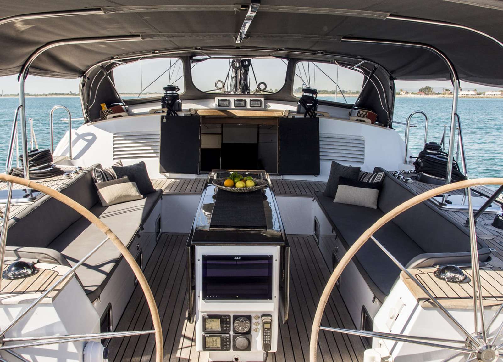 Steuerrads luxury sailing yacht trehard 30m aizu westliches mitelmeer
