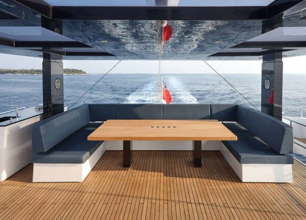 upperdeck luxury catamaran sunreef supreme 68 midori