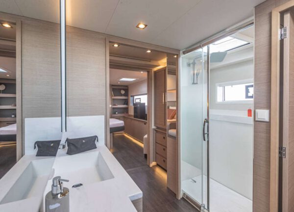 bathroom luxury catamaran fountaine pajot samana 59 alma