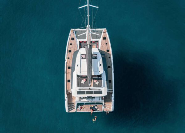 luxury catamaran fountaine pajot samana 59 alma