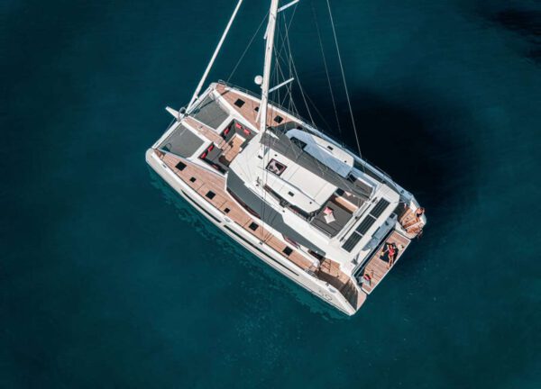 luxury catamaran fountaine pajot samana 59 alma greece