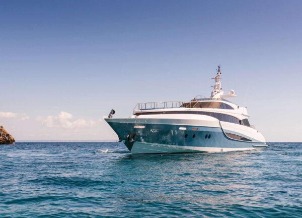 luxury yacht 34m benita blue balearics