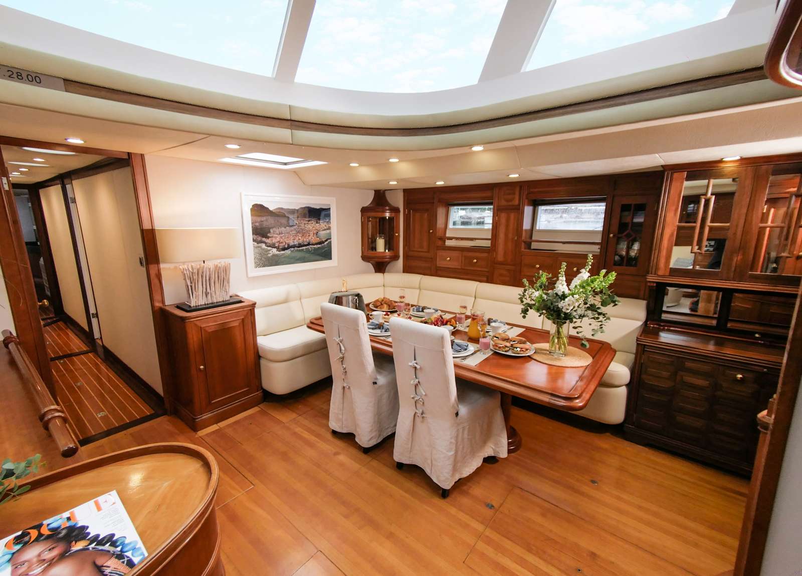lounge luxury sailing yacht trident 317m elton caribbean