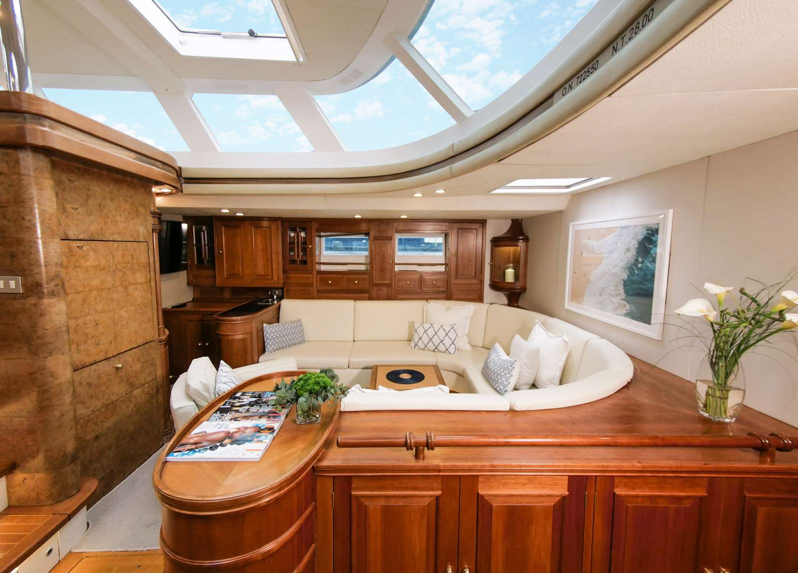 lounge luxury sailing yacht trident 317m elton