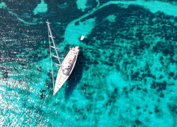 luxury sailing yacht trident 317m elton
