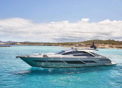 luxury-yacht-charter-pershing-9x-baloo-iii-balearic-islands