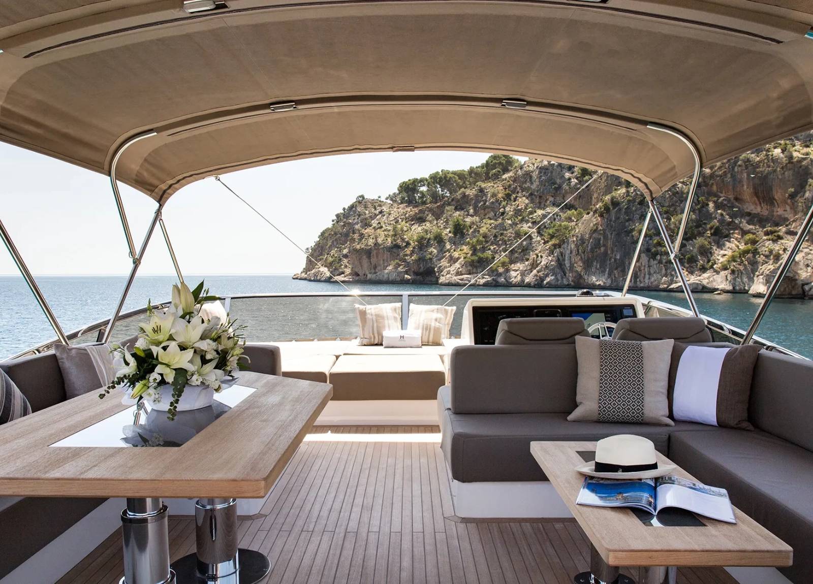 luxury yacht pearl tomi western mediterranean rear