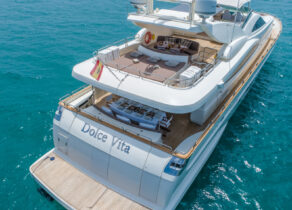 astondoa-120-glx-dolce-vita-iv-charter-yacht