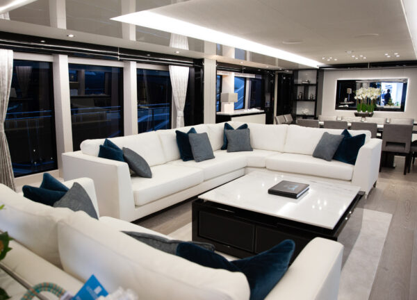 sunseeker 131 sonishi lounge