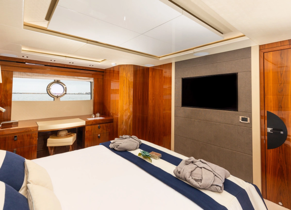 sunseeker 86 stardust of mary suite 1