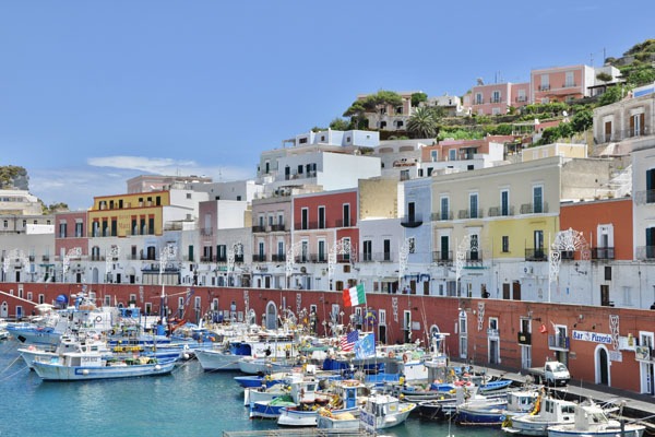 Luxury Yacht Itinerary italy amalfi ponza