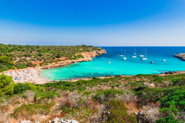 harbour-balearics-port-de-portocolom-cala-varques