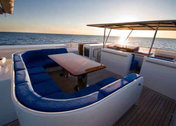 luxury yacht heesen 35 balearics upperdeck