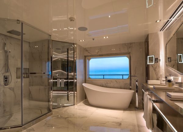 bathroom luxury yacht serenity 72