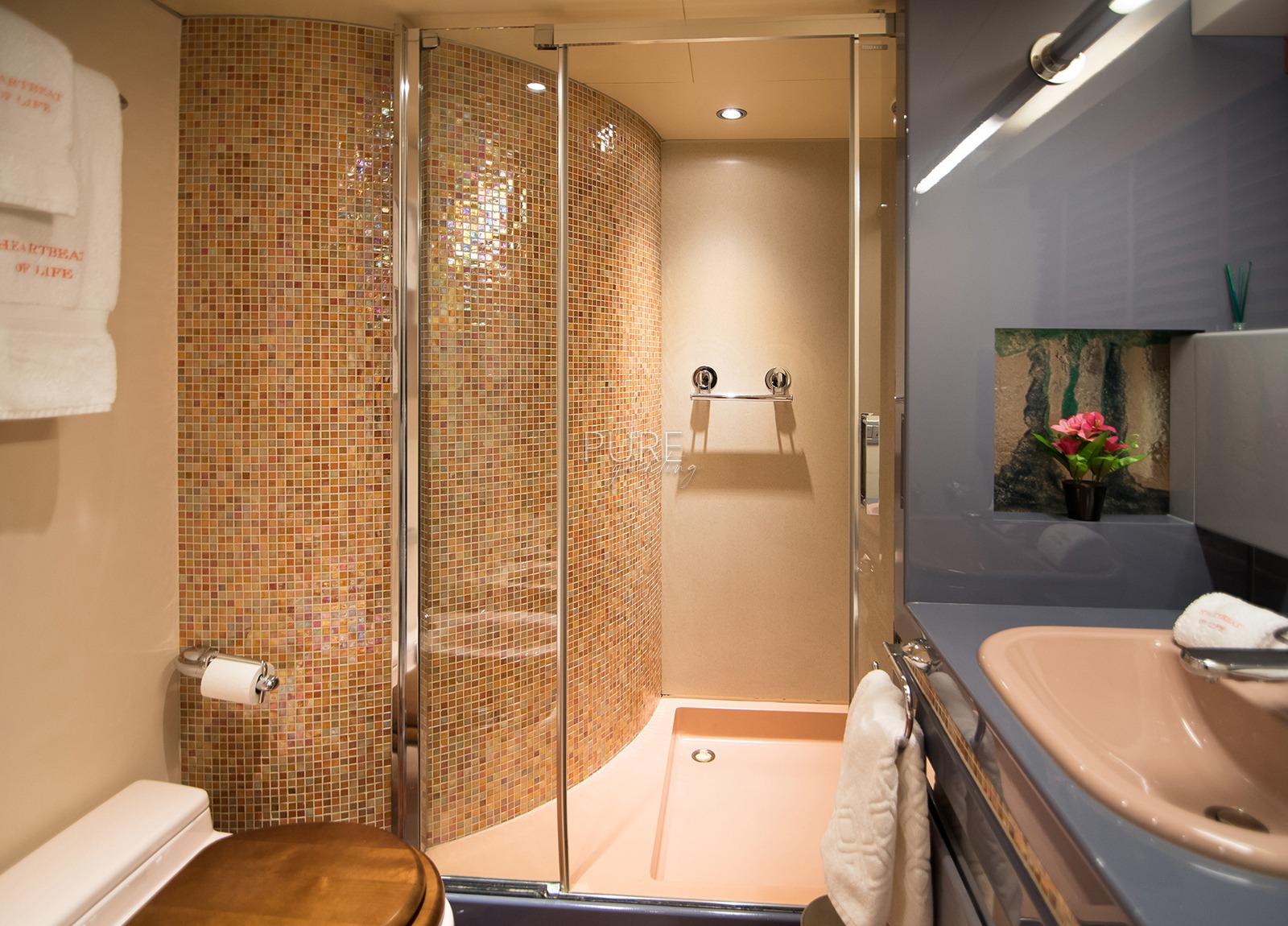 bathroom luxury yacht heesen 28m heartbeat of life spain