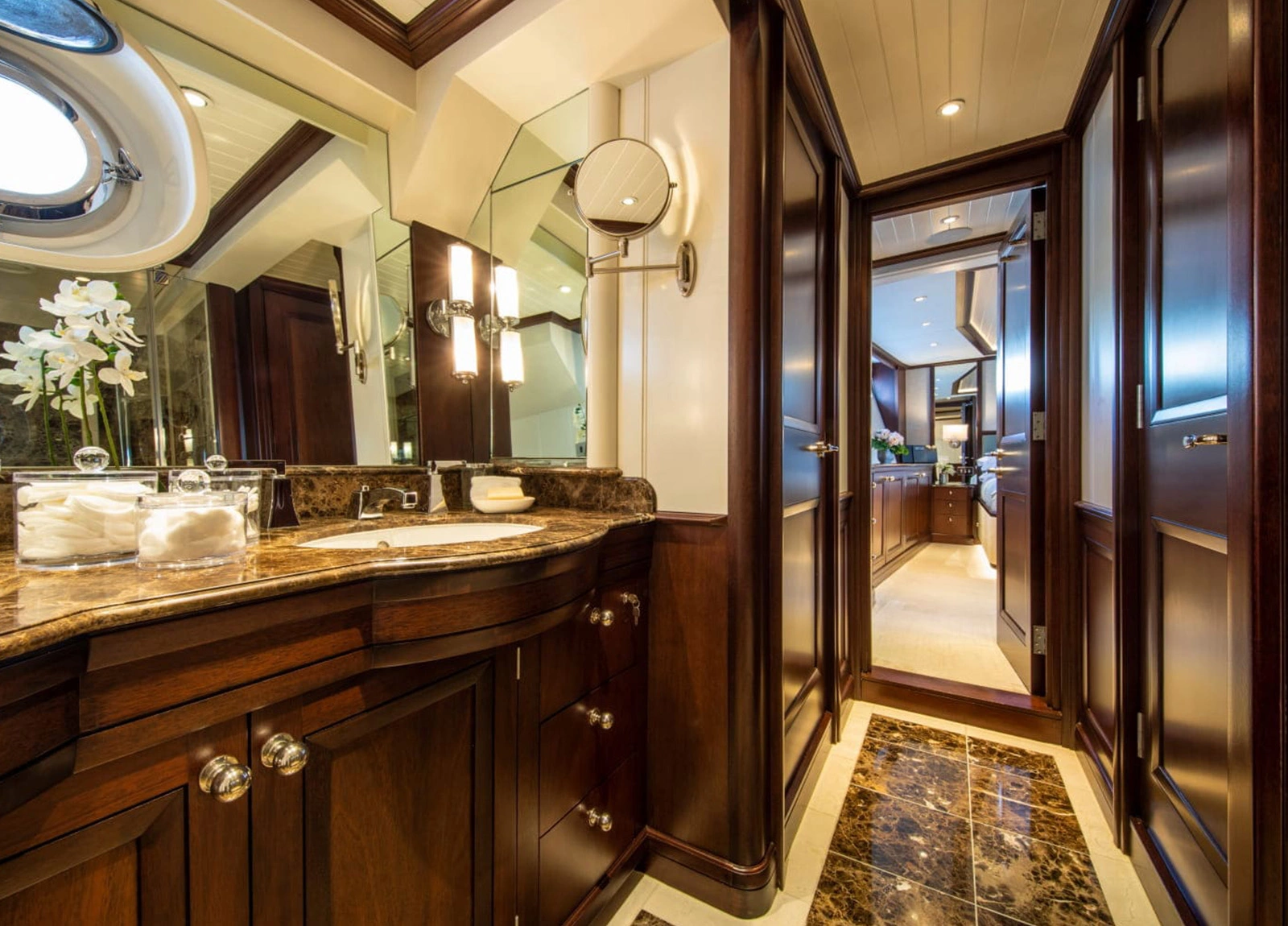 benetti odyssey III bath