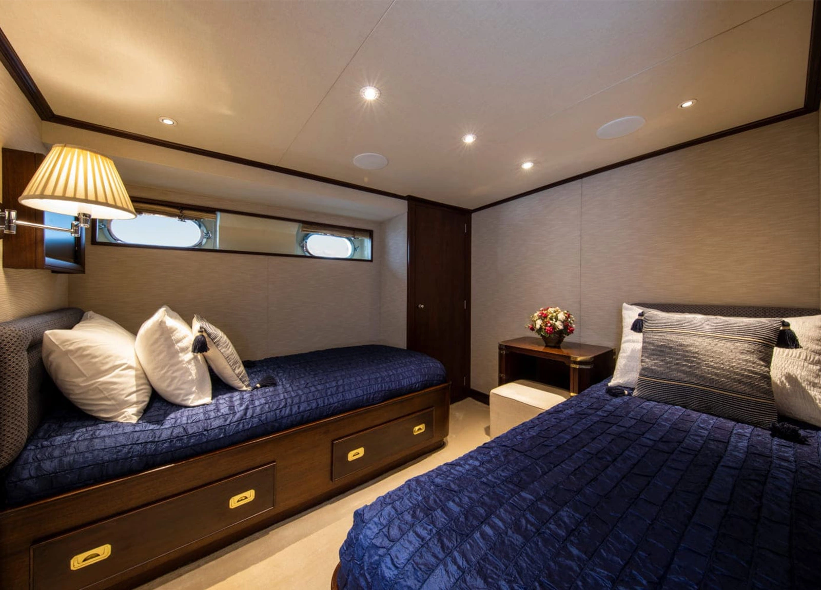 benetti odyssey III double cabin