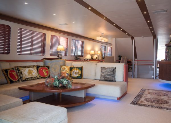 livingroom luxury yacht heesen 28m heartbeat of life spain