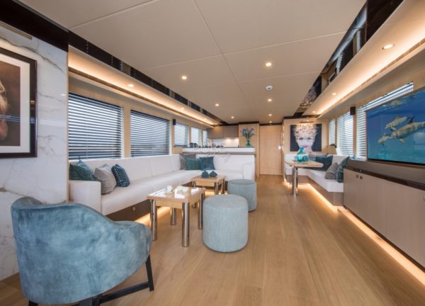 lounge luxury yacht vanquish 82 sea story balearic islands