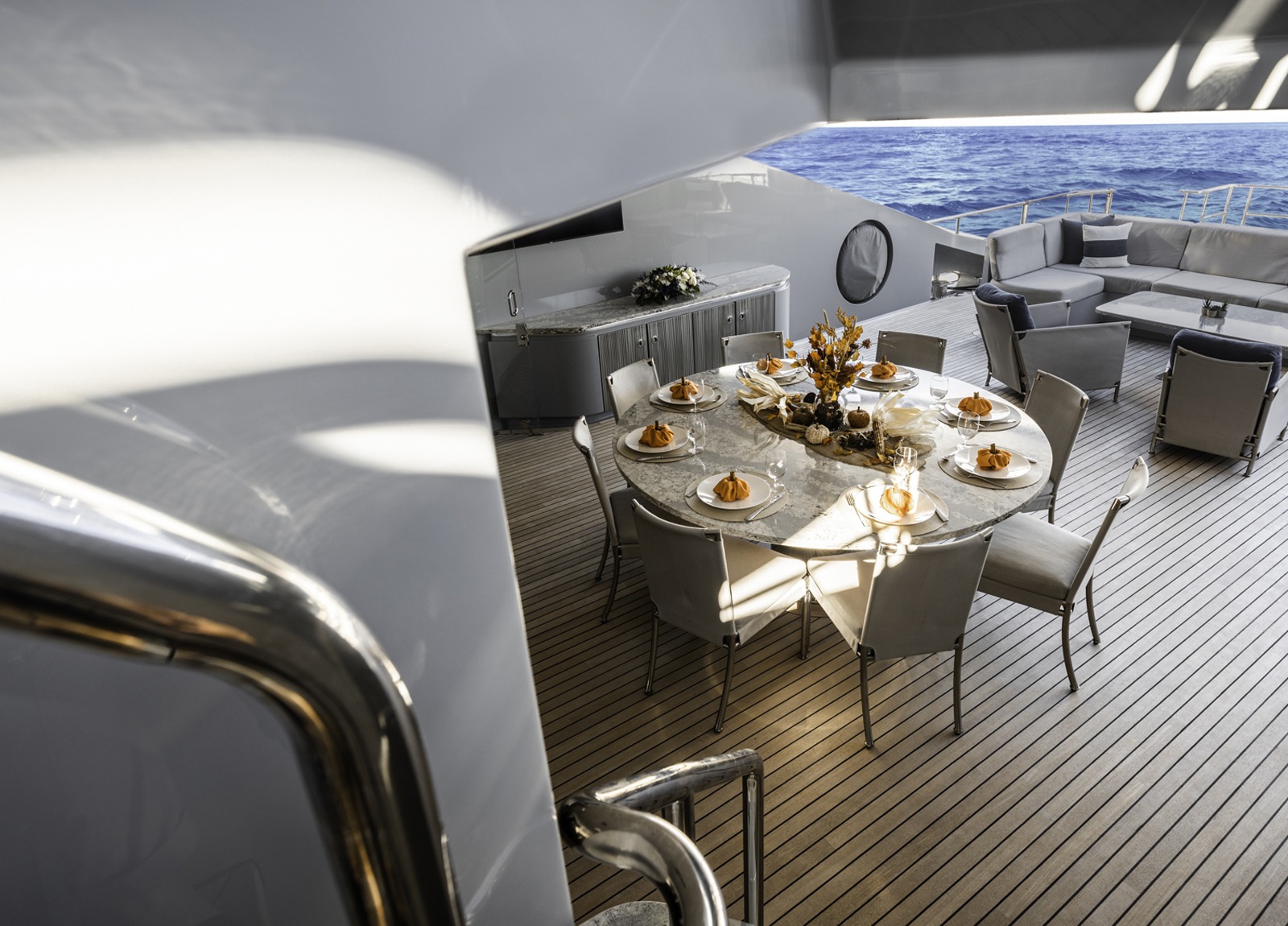 upperdeck luxury yacht parker johnson 150