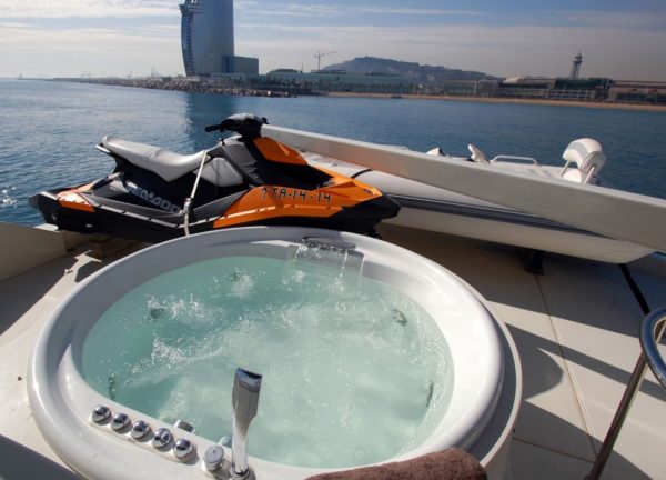 whirlpool luxury yacht mochi craft 85 leigh