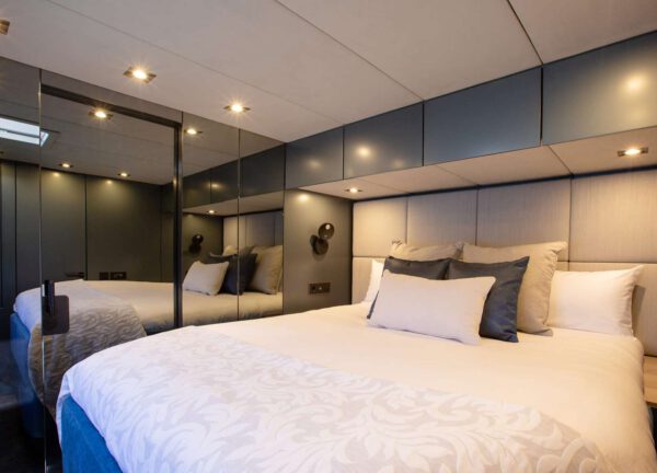 vip cabin luxury catamaran sunreef 60 sunbreeze