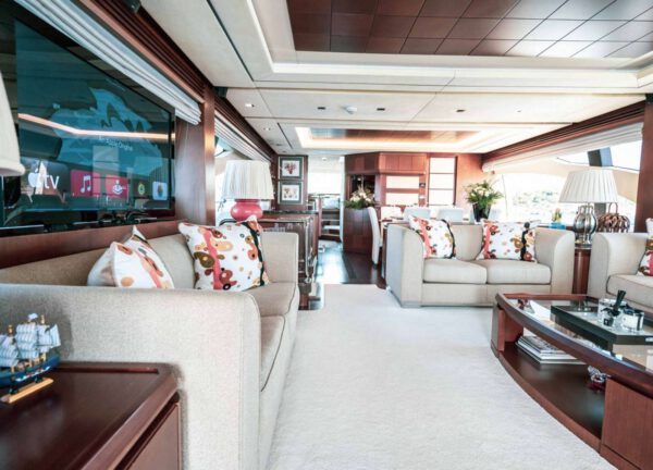 lounge luxury yacht azimut 29m greece