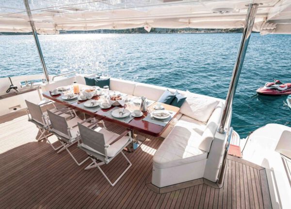luxury yacht azimut 29m koukles greece upperdeck seating