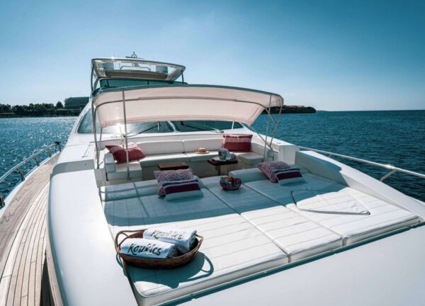 sunbeds luxury yacht azimut 29m koukles greece