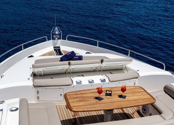 sunbeds luxury yacht sunseeker predator 84 basad balearic islands