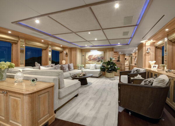 benetti classic 120 quest main deck salon