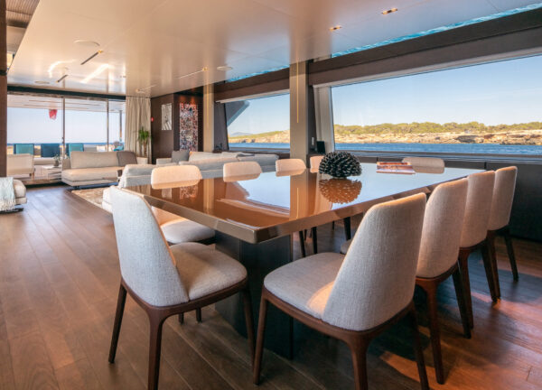 motor yacht aqua interior dining