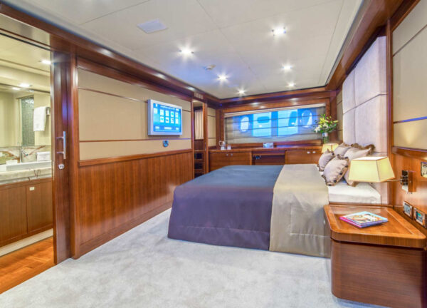 charter yacht croatia ferretti seventsense cabin
