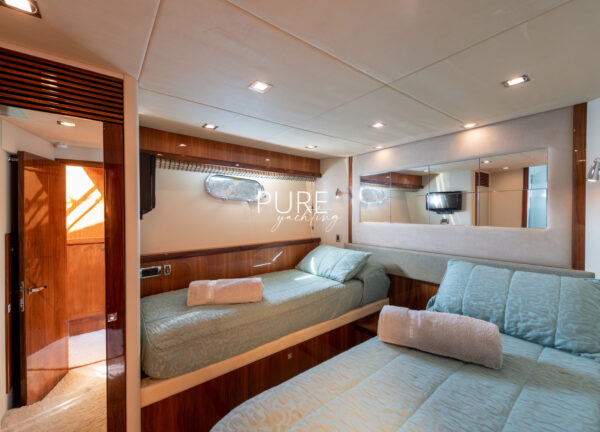 sunseeker manhattan 70 double cabin