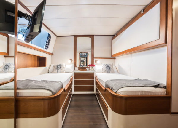 crn ancona 34m twin cabin