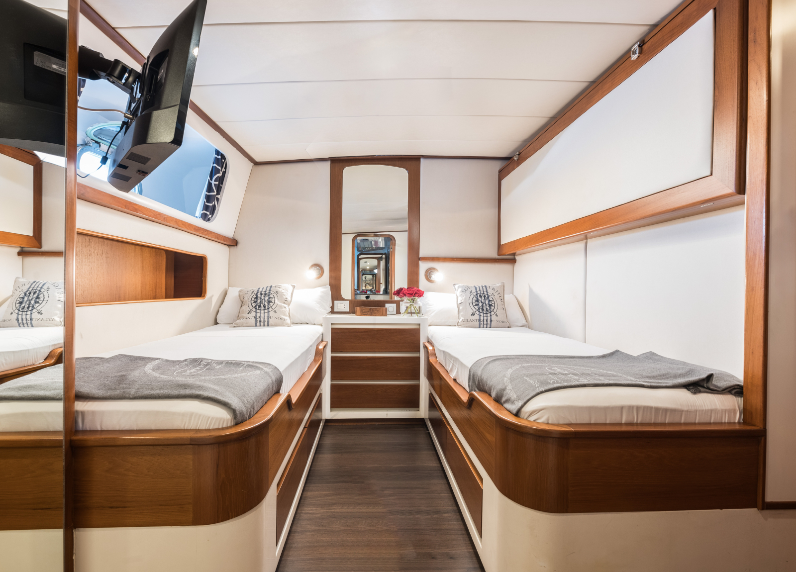 crn ancona 34m twin cabin