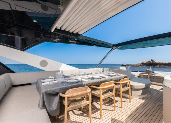 Sunseeker 76 saahsa alfresco fly