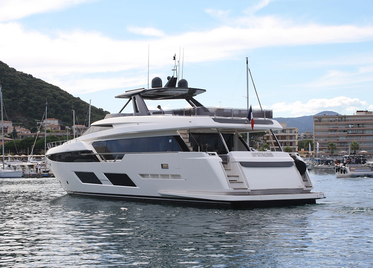 ferretti 920 upstream charter