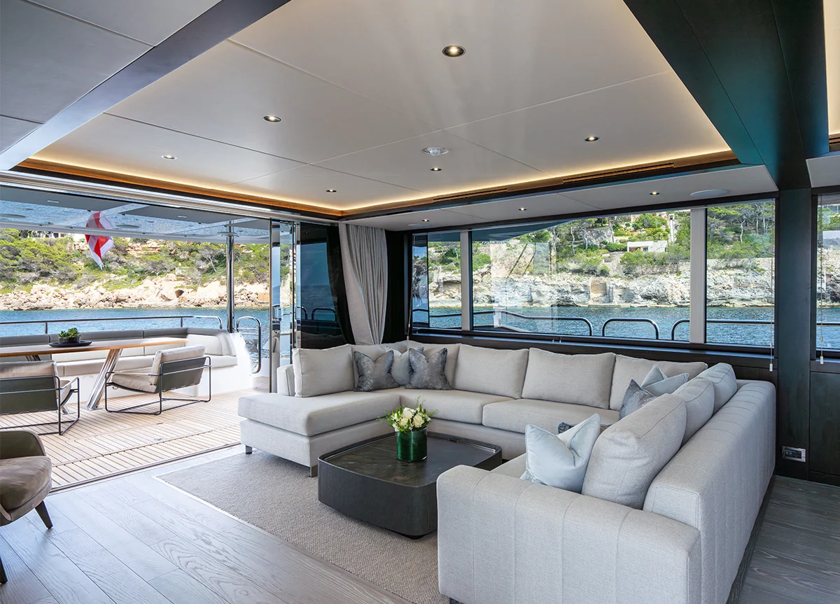 sunseeker 92 blue infinity one salon