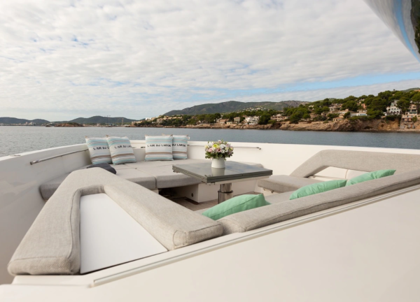 sanlorenzo sx76 cloud ix bow