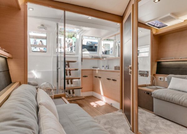 Pearly Gates livingroom