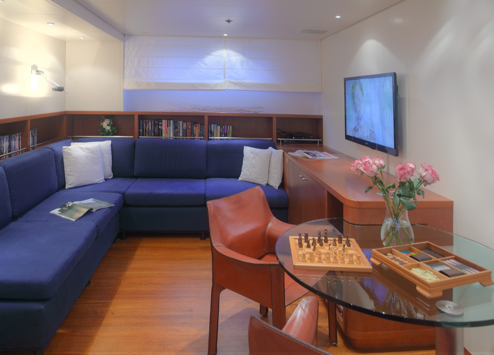 salon luxusyacht sanlorenzo 100 charter