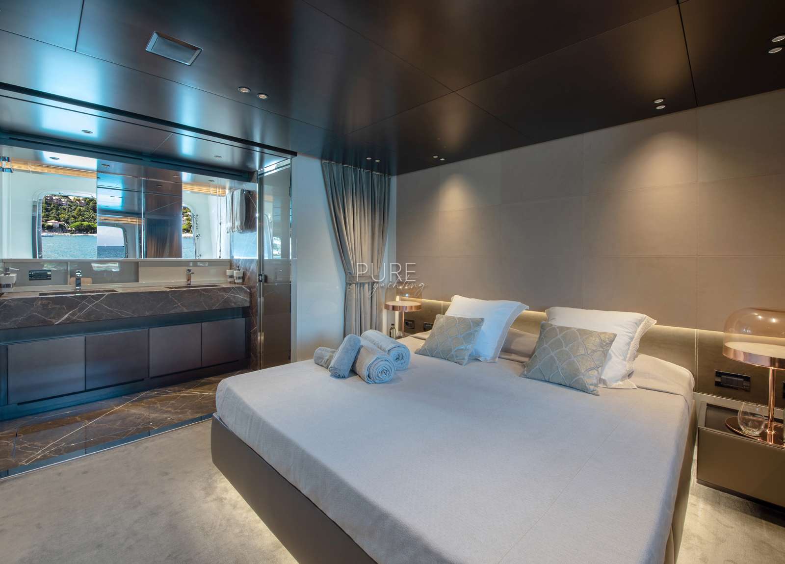 vip Schlafzimmer yacht charter luxury sanlorenzo sx88