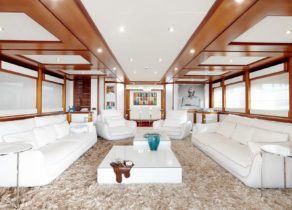 lounge luxusyacht crm 130 bunker balearic islands