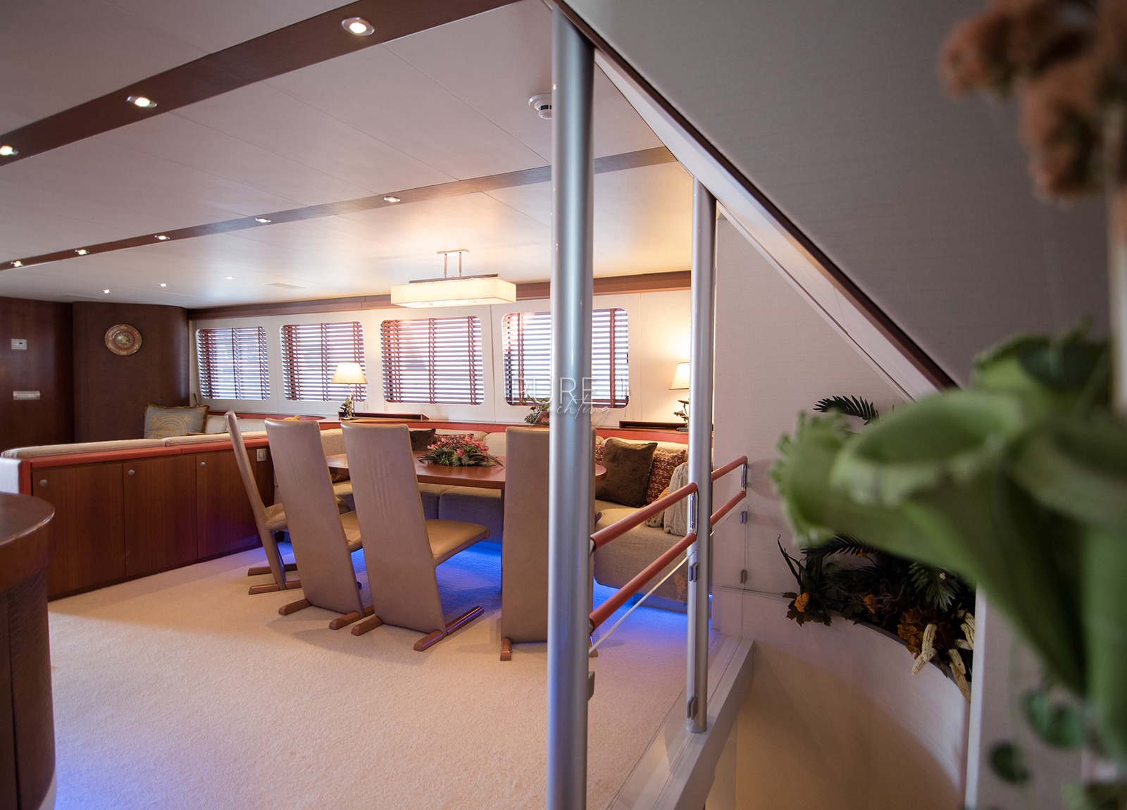 lounge luxusyacht heesen 28m heartbeat of life spanien