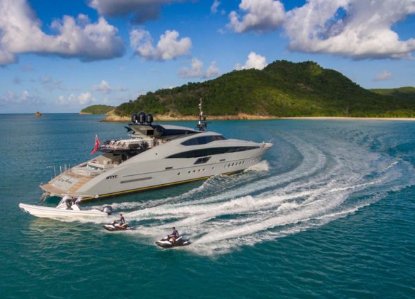 luxusyacht parker johnson 150 andiamo charter