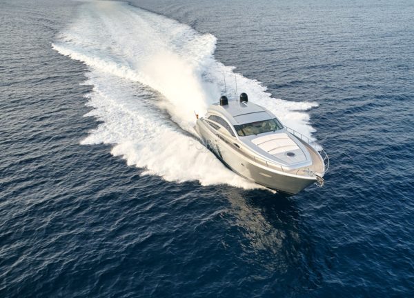 luxusyacht pershing 72 legendary balearics charter