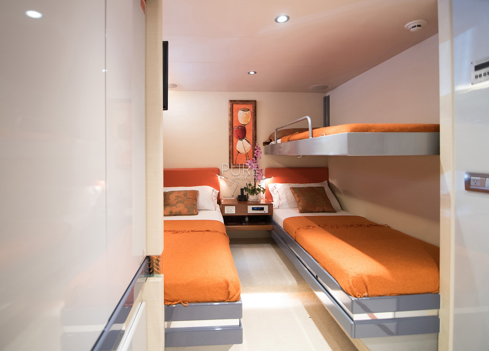 twin bed cabin luxusyacht heesen 28m heartbeat of life spanien