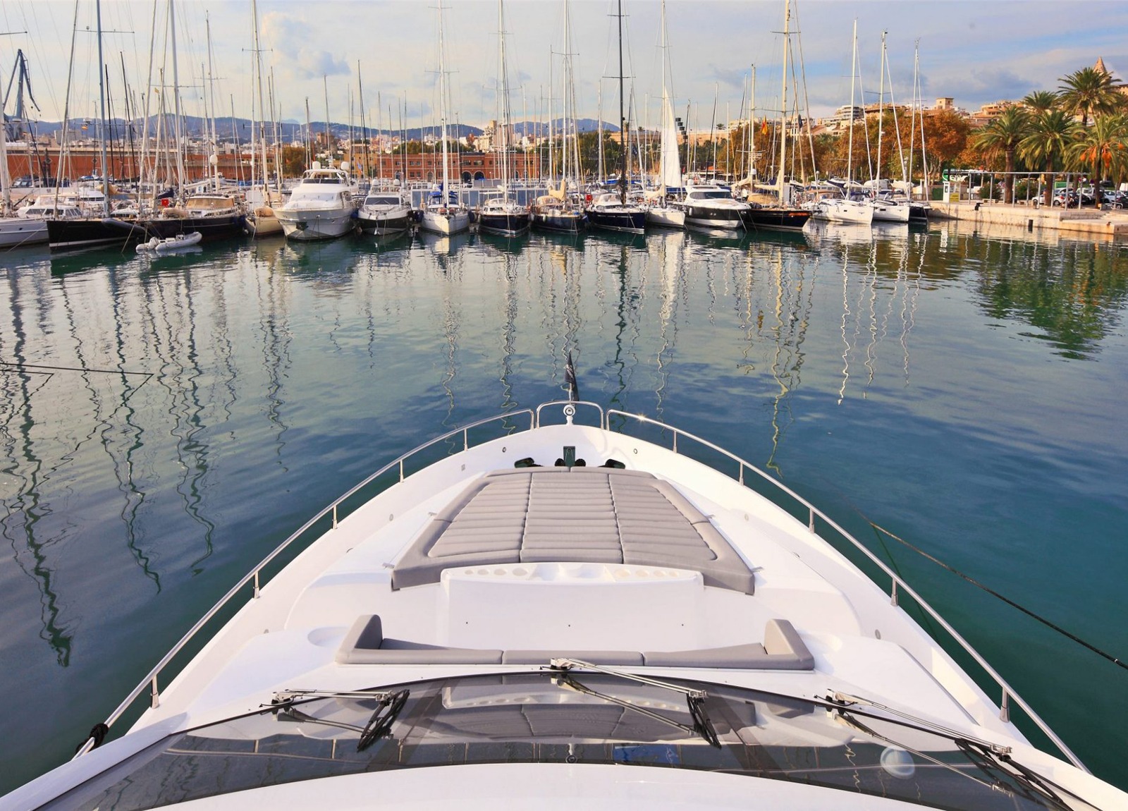 bug luxusyacht sunseeker 75 balearic islands